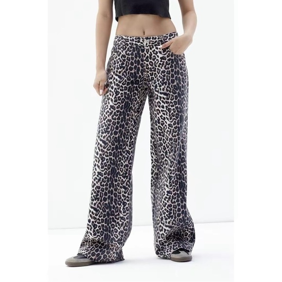 NWOT pac sun leopard jeans size 29 - Picture 1 of 3